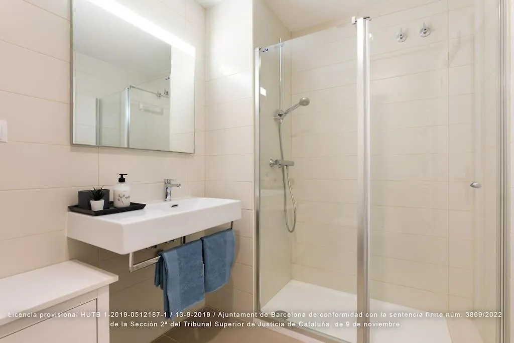 Apartment Close Beach , Sagrada & City Center Barcelona