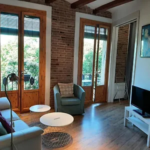 Olympic Village Apartamento