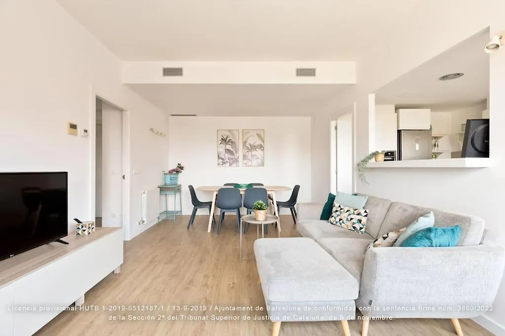 Close Beach , Sagrada & City Center location